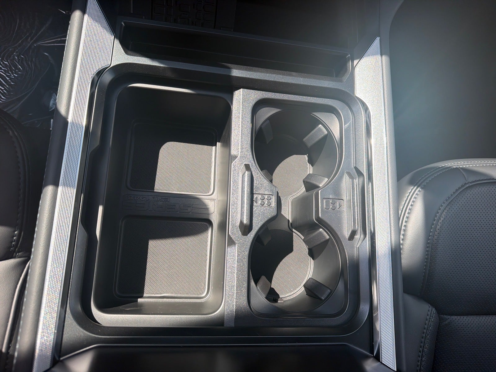 2027 Ford F-350 Super Duty Platinum