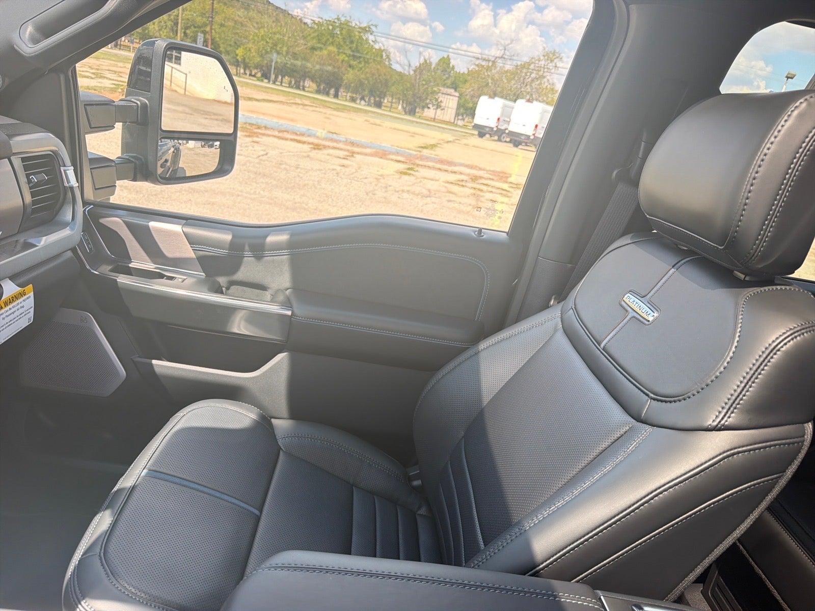 2027 Ford F-350 Super Duty Platinum
