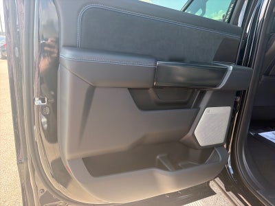2027 Ford F-350 Super Duty Platinum