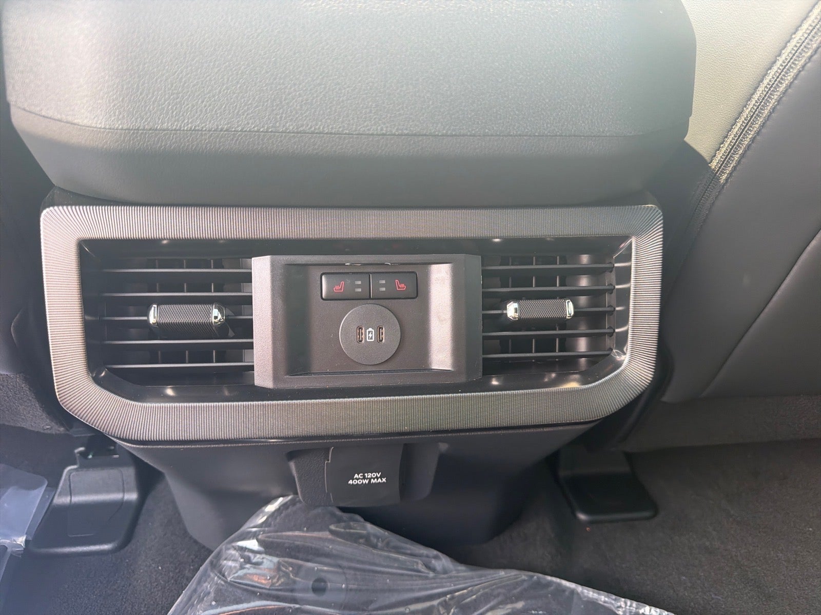 2027 Ford F-350 Super Duty Platinum