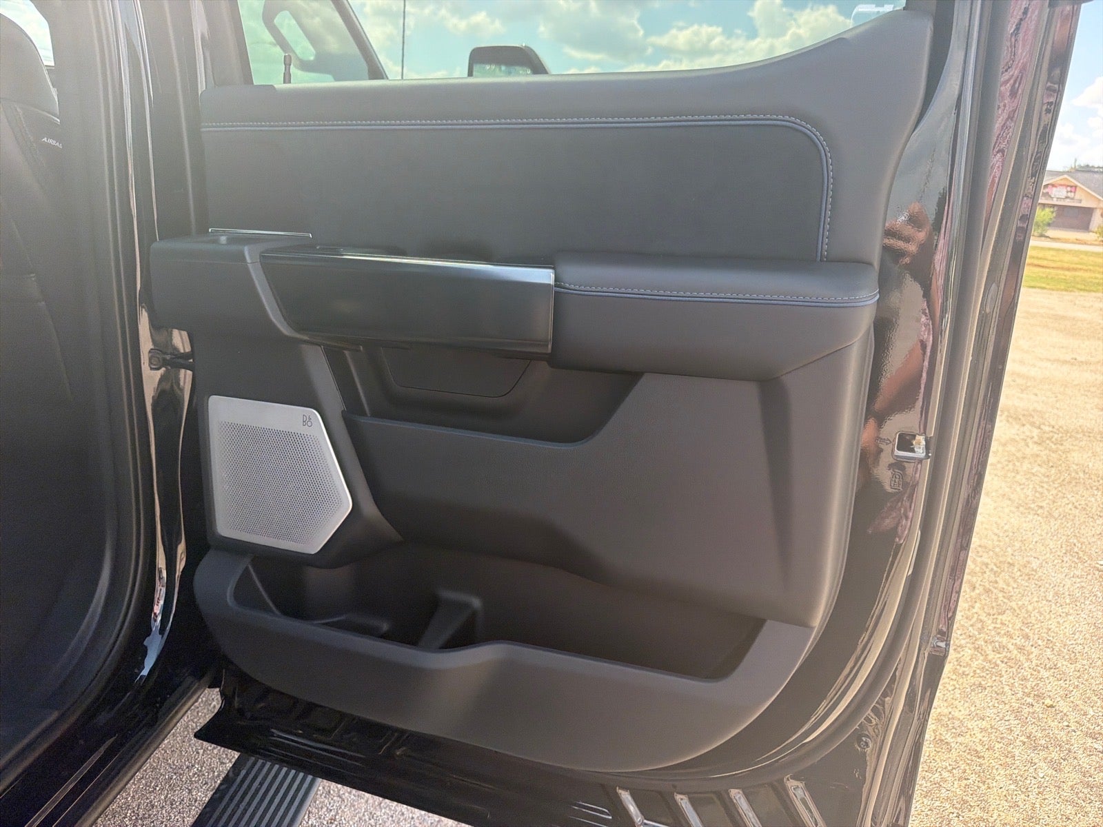 2027 Ford F-350 Super Duty Platinum