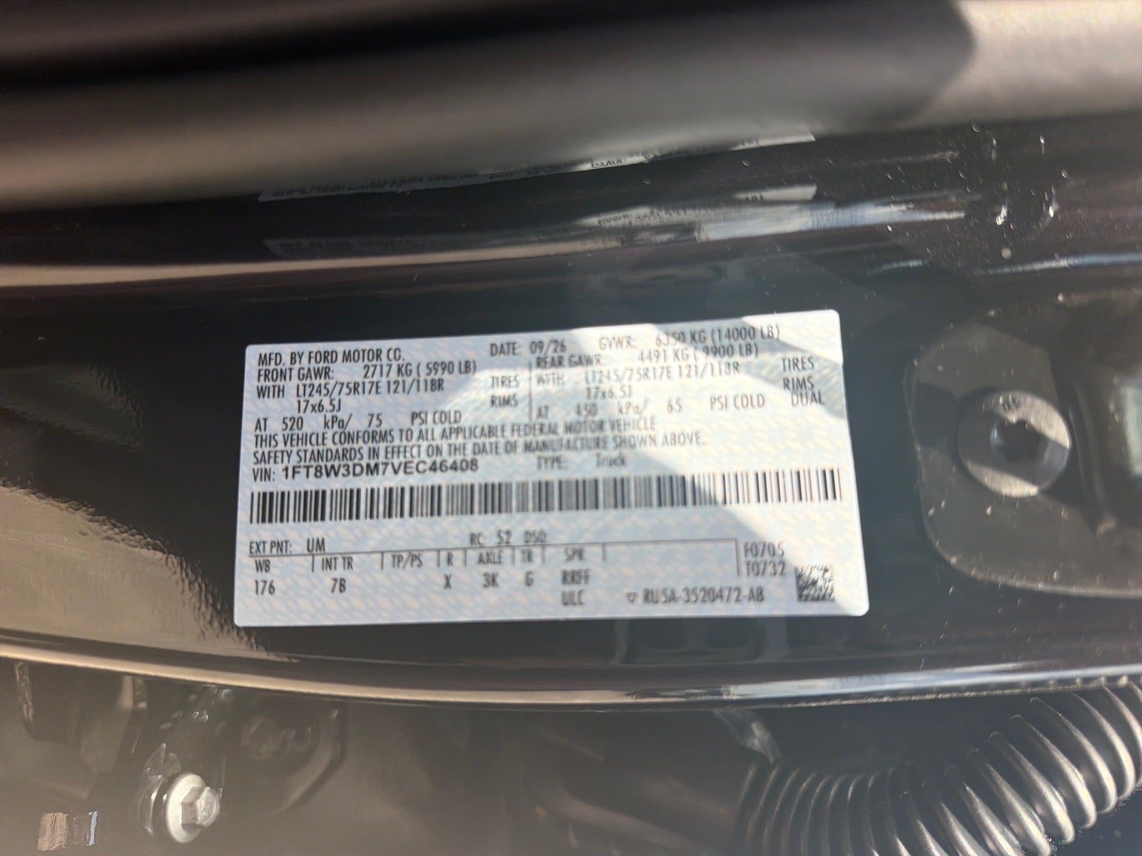 2027 Ford F-350 Super Duty Platinum