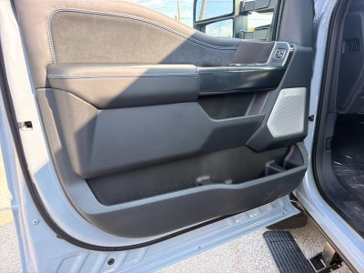 2027 Ford F-350 Super Duty Platinum