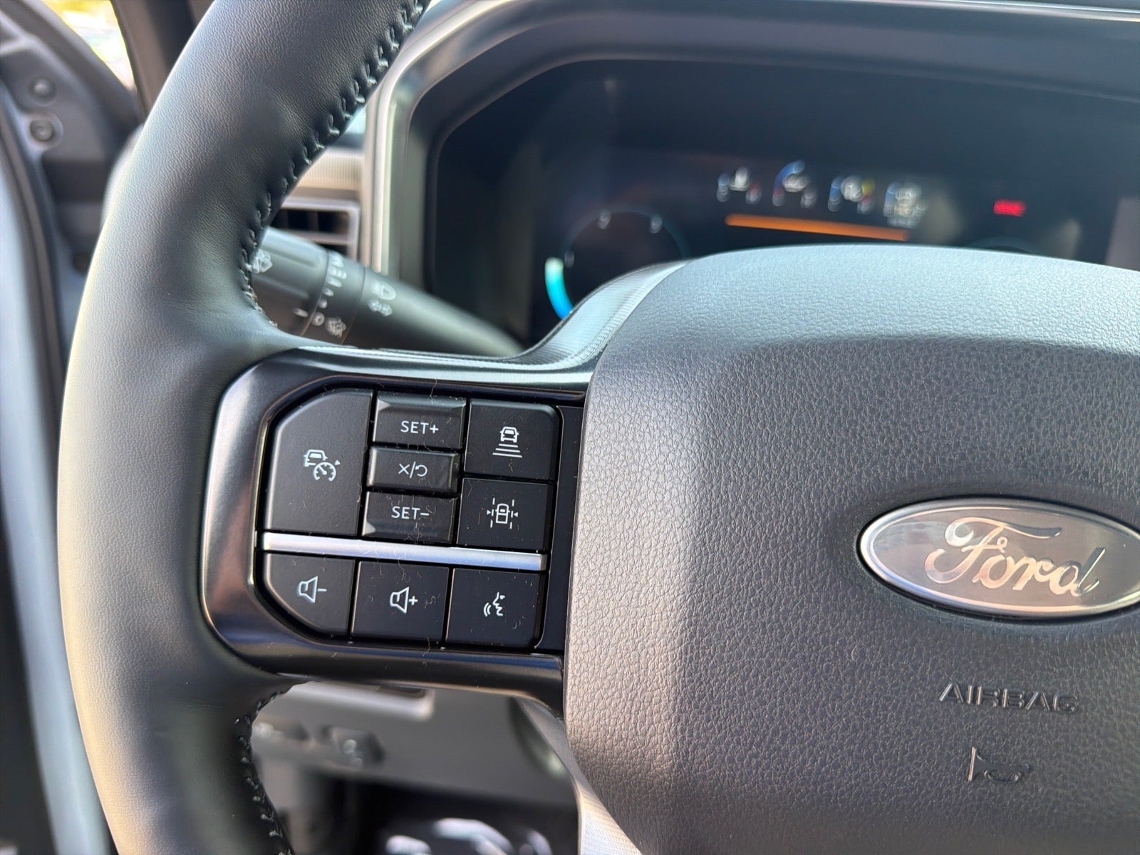 2027 Ford F-350 Super Duty Platinum