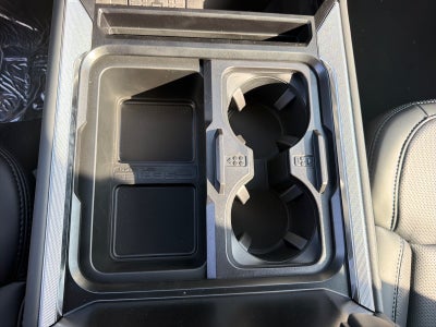 2027 Ford F-350 Super Duty Platinum