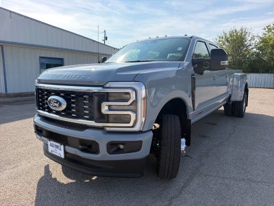 2027 Ford F-350 Super Duty Platinum