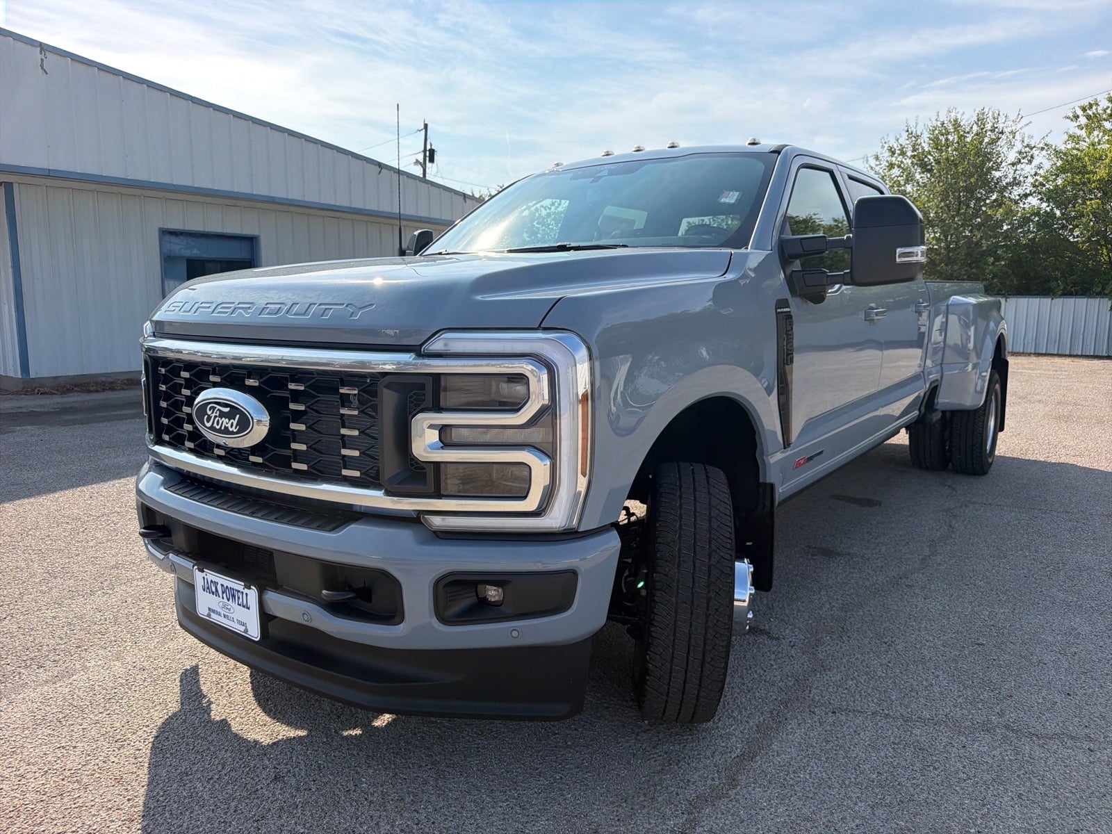 2027 Ford F-350 Super Duty Platinum