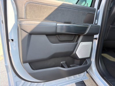 2027 Ford F-350 Super Duty Platinum
