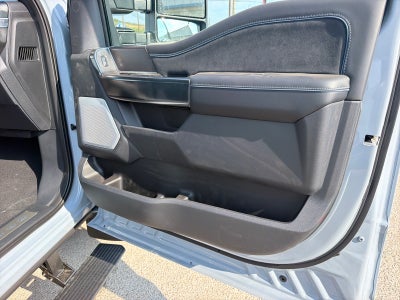2027 Ford F-350 Super Duty Platinum
