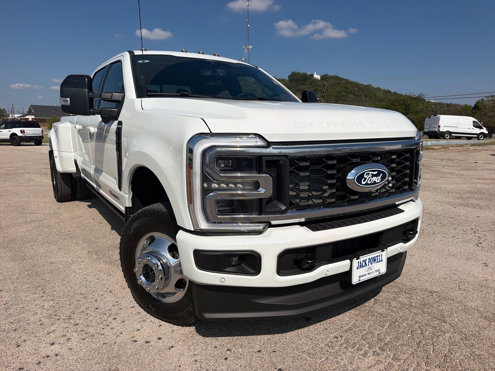 2027 Ford F-350 Super Duty Platinum