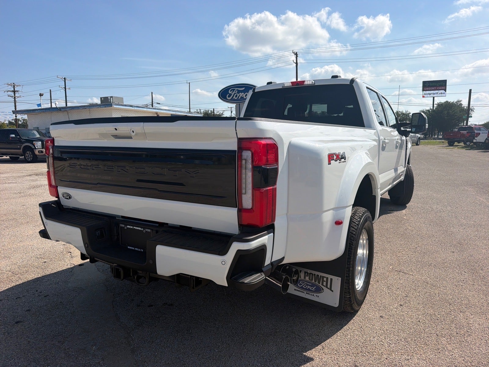 2027 Ford F-350 Super Duty Platinum