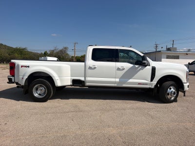 2027 Ford F-350 Super Duty Platinum