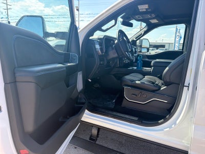 2027 Ford F-350 Super Duty Platinum