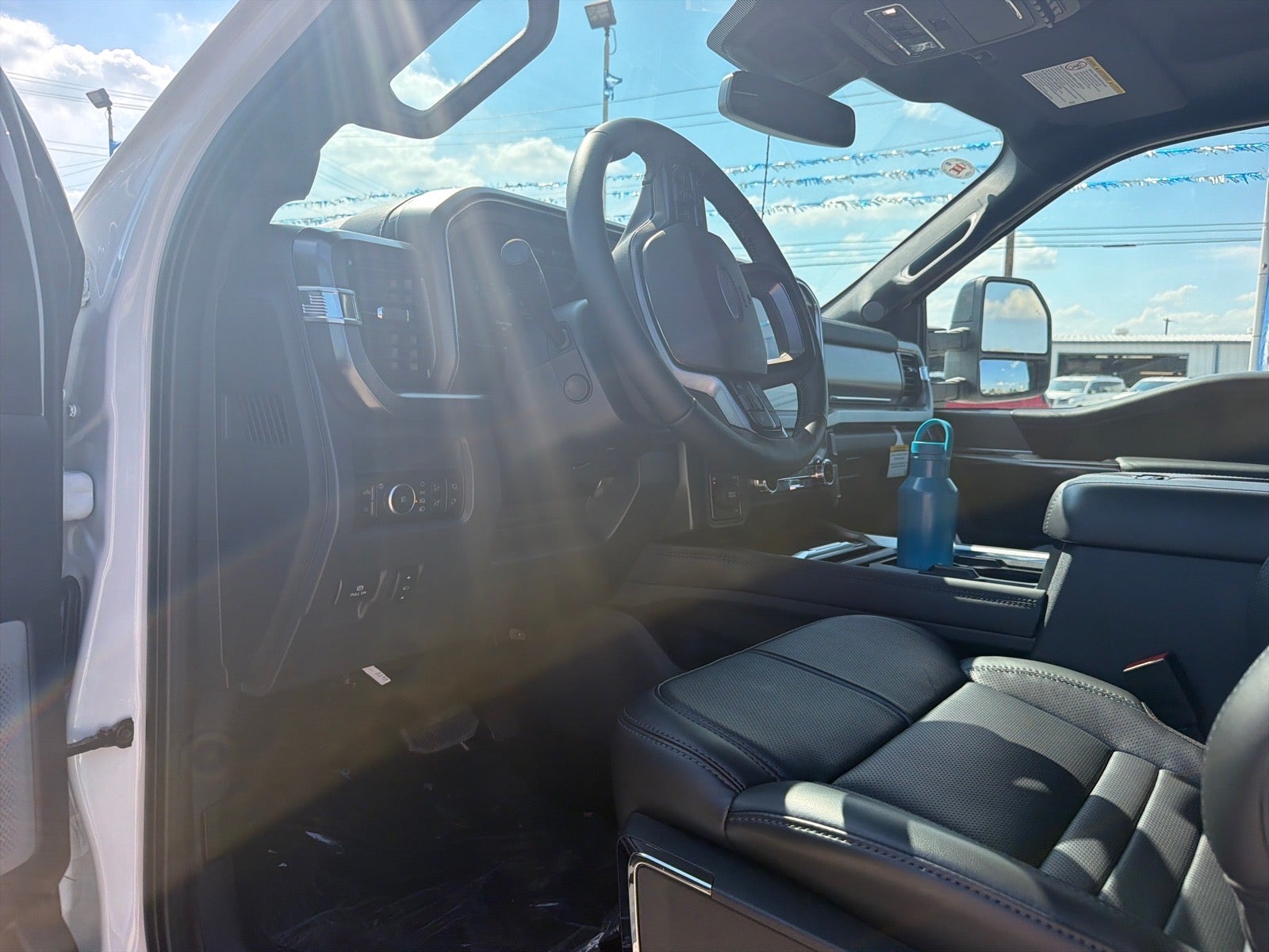 2027 Ford F-350 Super Duty Platinum