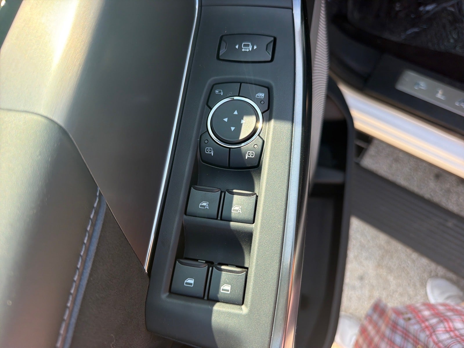 2027 Ford F-350 Super Duty Platinum