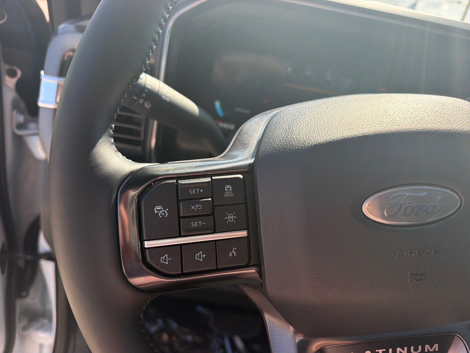2027 Ford F-350 Super Duty Platinum