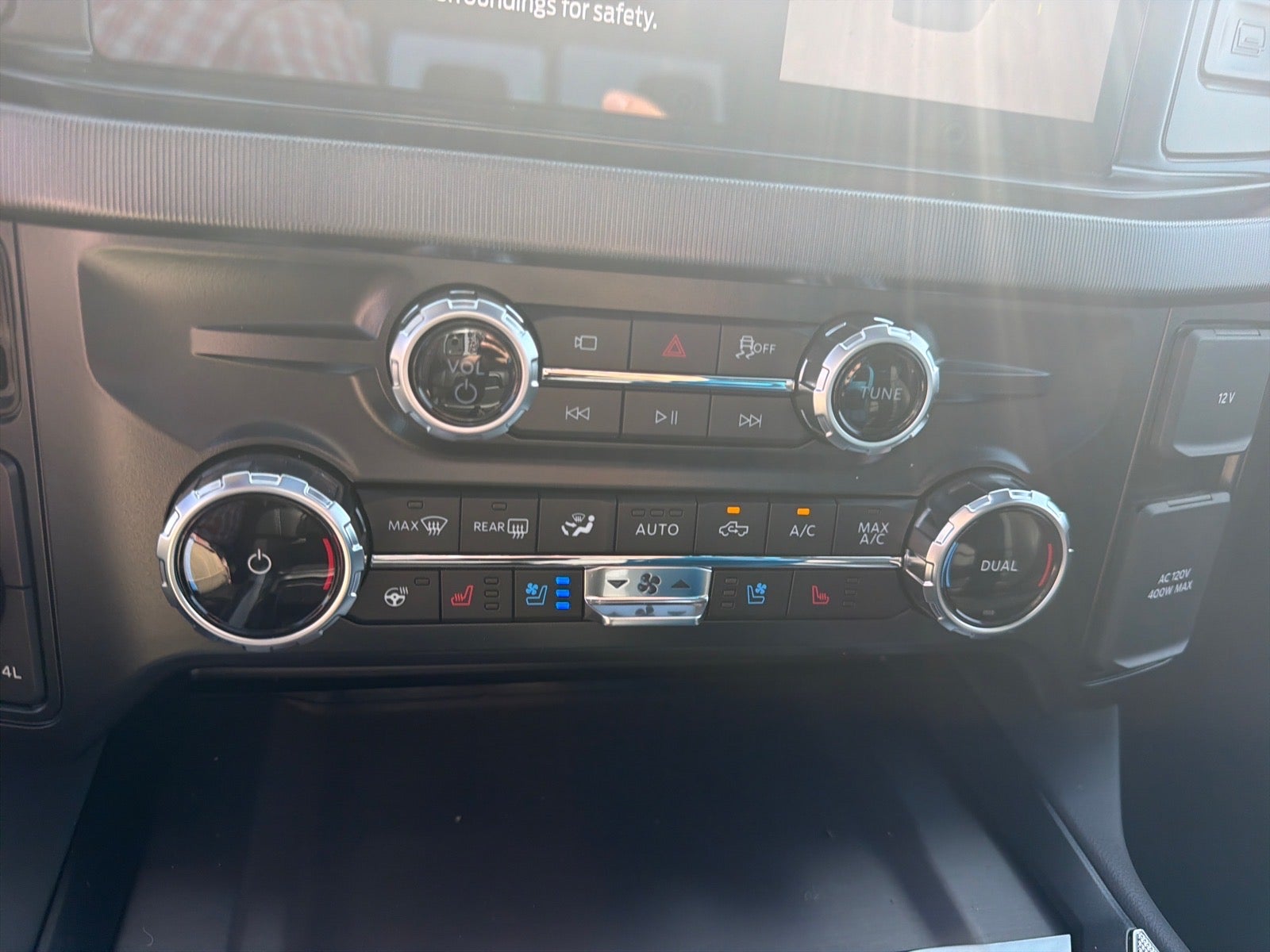 2027 Ford F-350 Super Duty Platinum