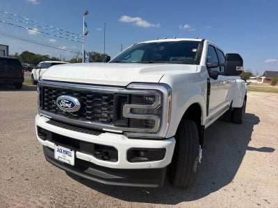 2027 Ford F-350 Super Duty Platinum