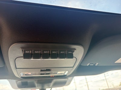2027 Ford F-350 Super Duty Platinum