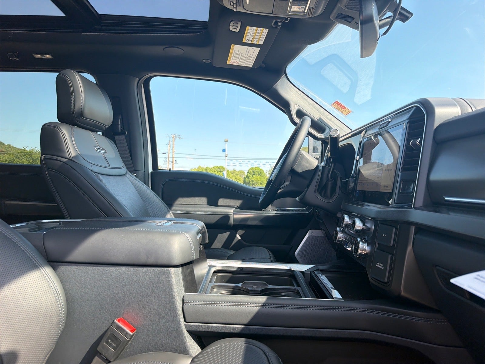 2027 Ford F-350 Super Duty Platinum