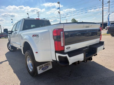 2027 Ford F-350 Super Duty Platinum