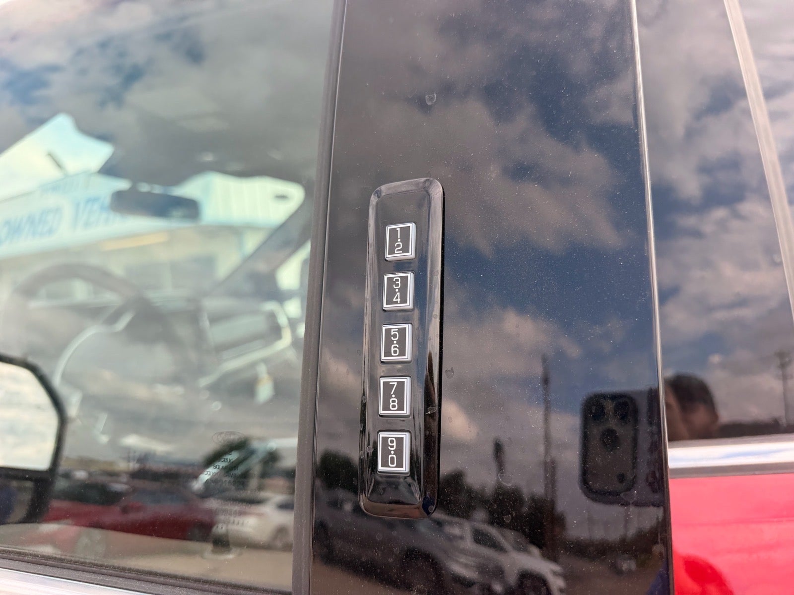 2027 Ford F-350 Super Duty King Ranch
