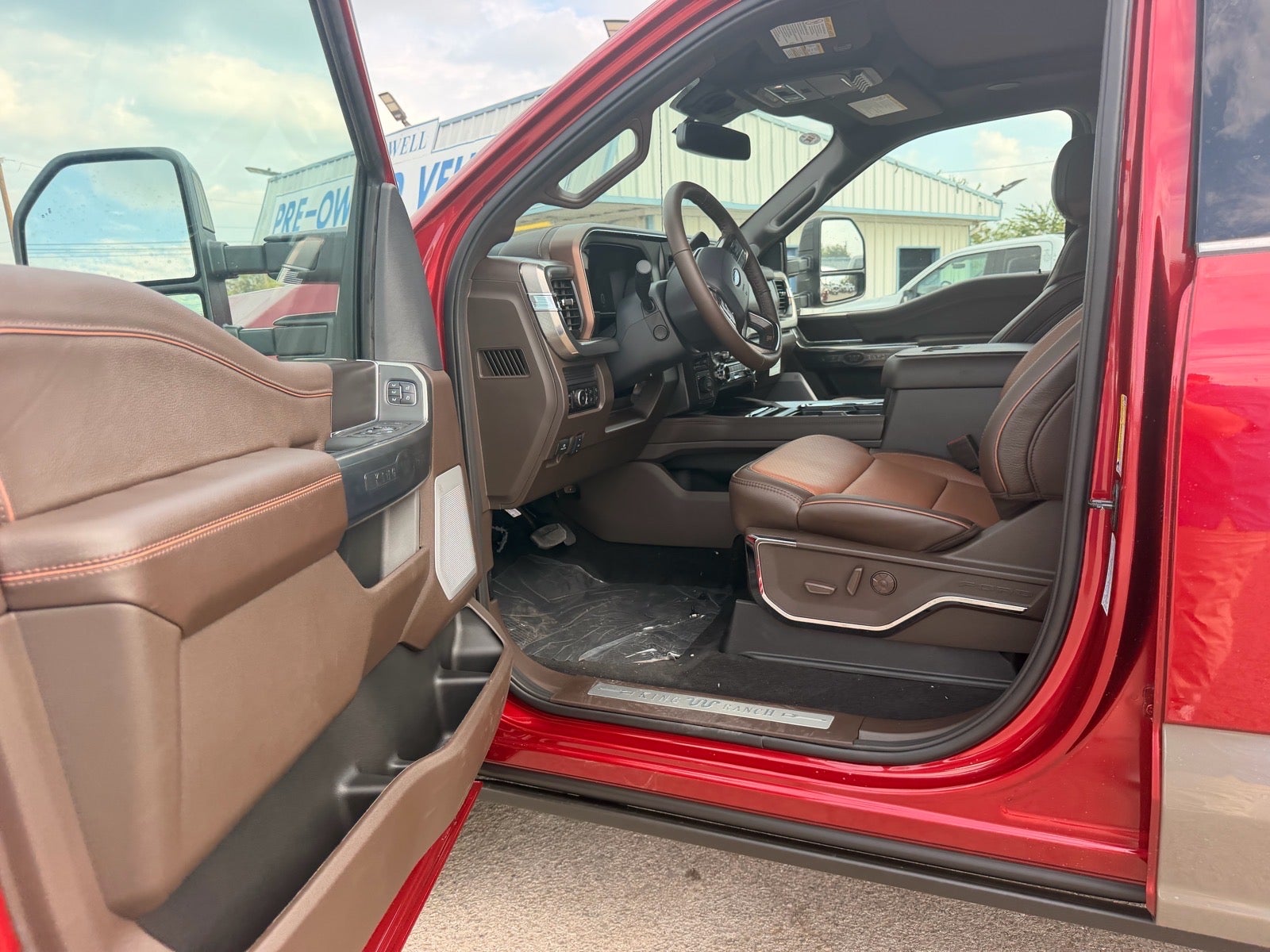 2027 Ford F-350 Super Duty King Ranch