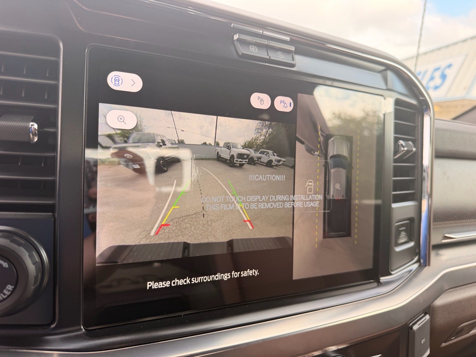 2027 Ford F-350 Super Duty King Ranch