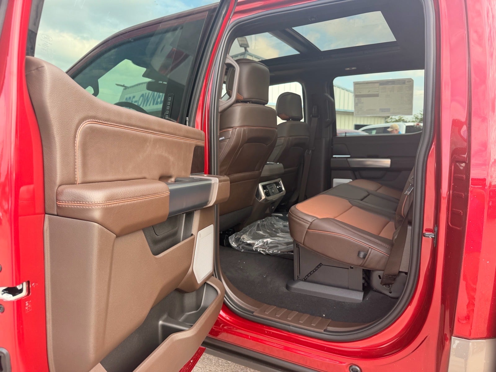 2027 Ford F-350 Super Duty King Ranch