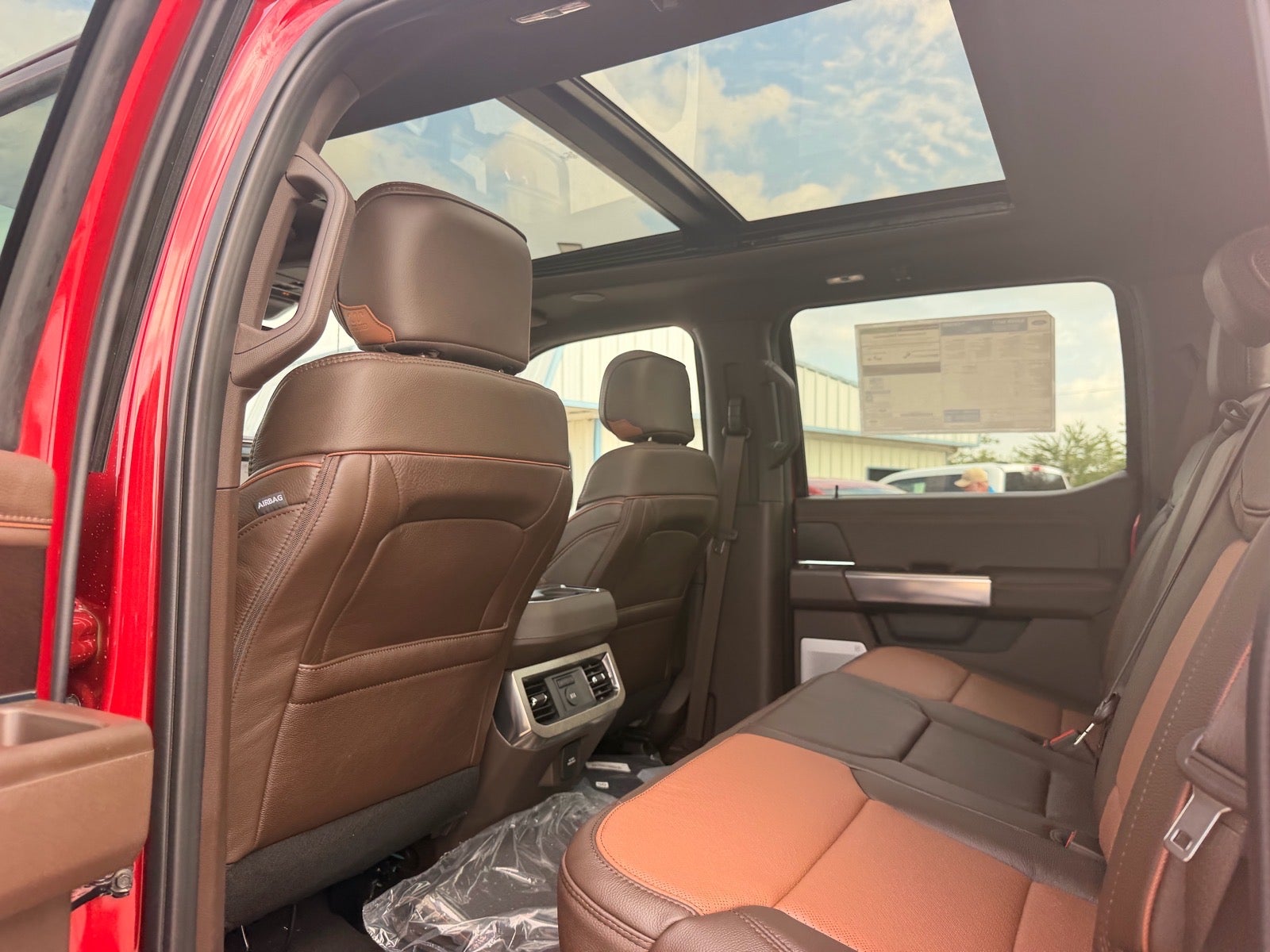 2027 Ford F-350 Super Duty King Ranch
