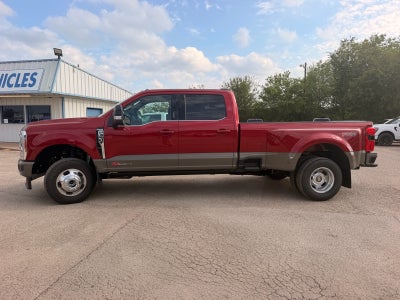 2027 Ford F-350 Super Duty King Ranch