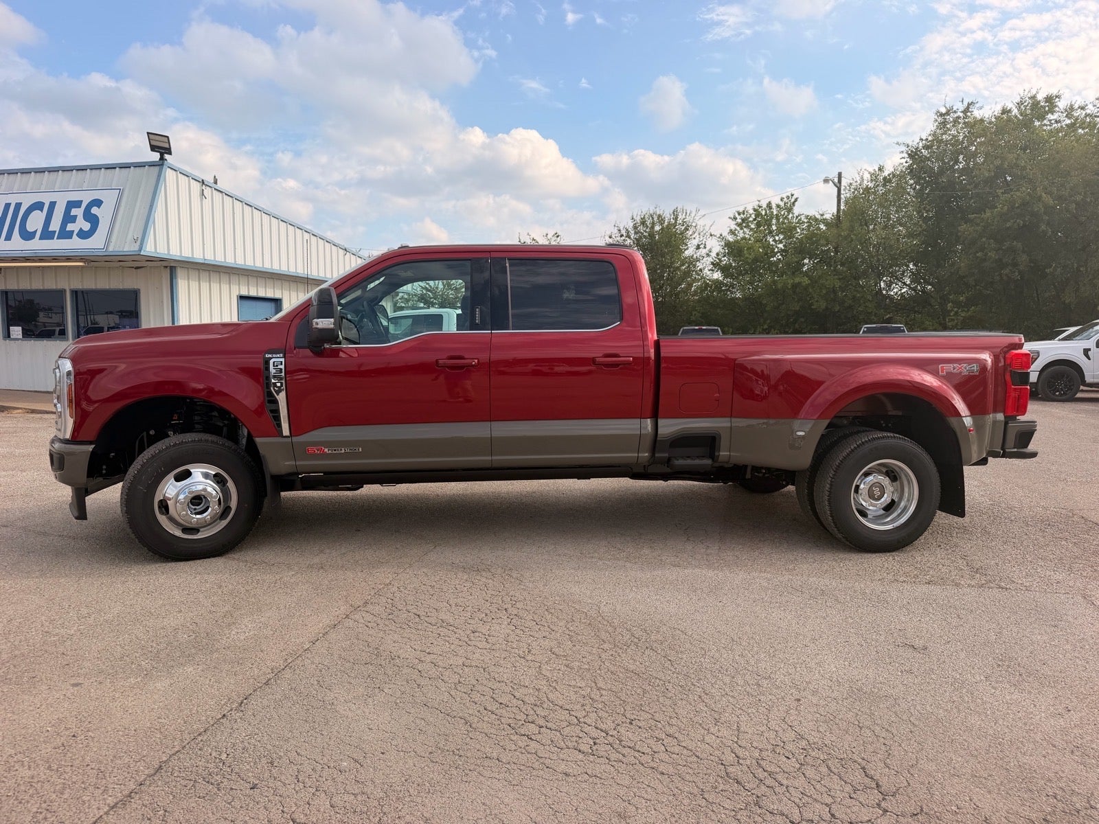 2027 Ford F-350 Super Duty King Ranch