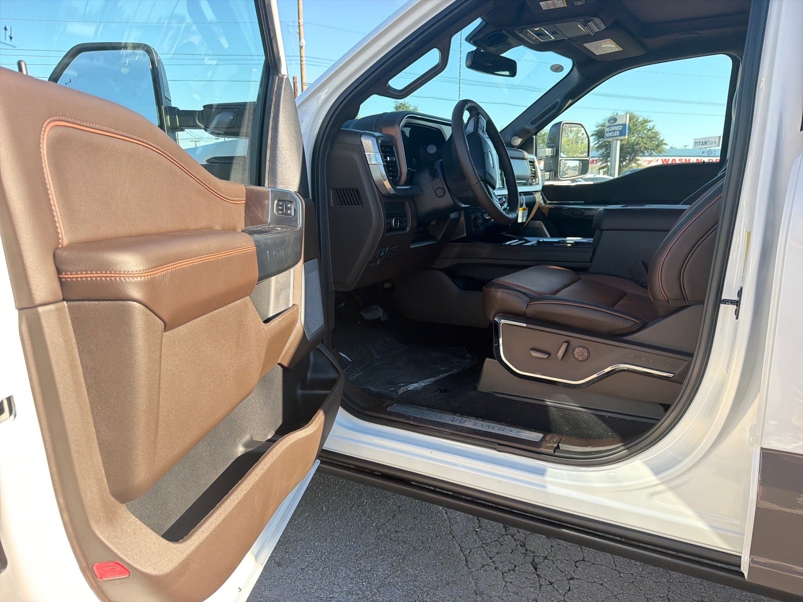2027 Ford F-350 Super Duty King Ranch
