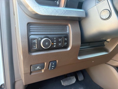 2027 Ford F-350 Super Duty King Ranch