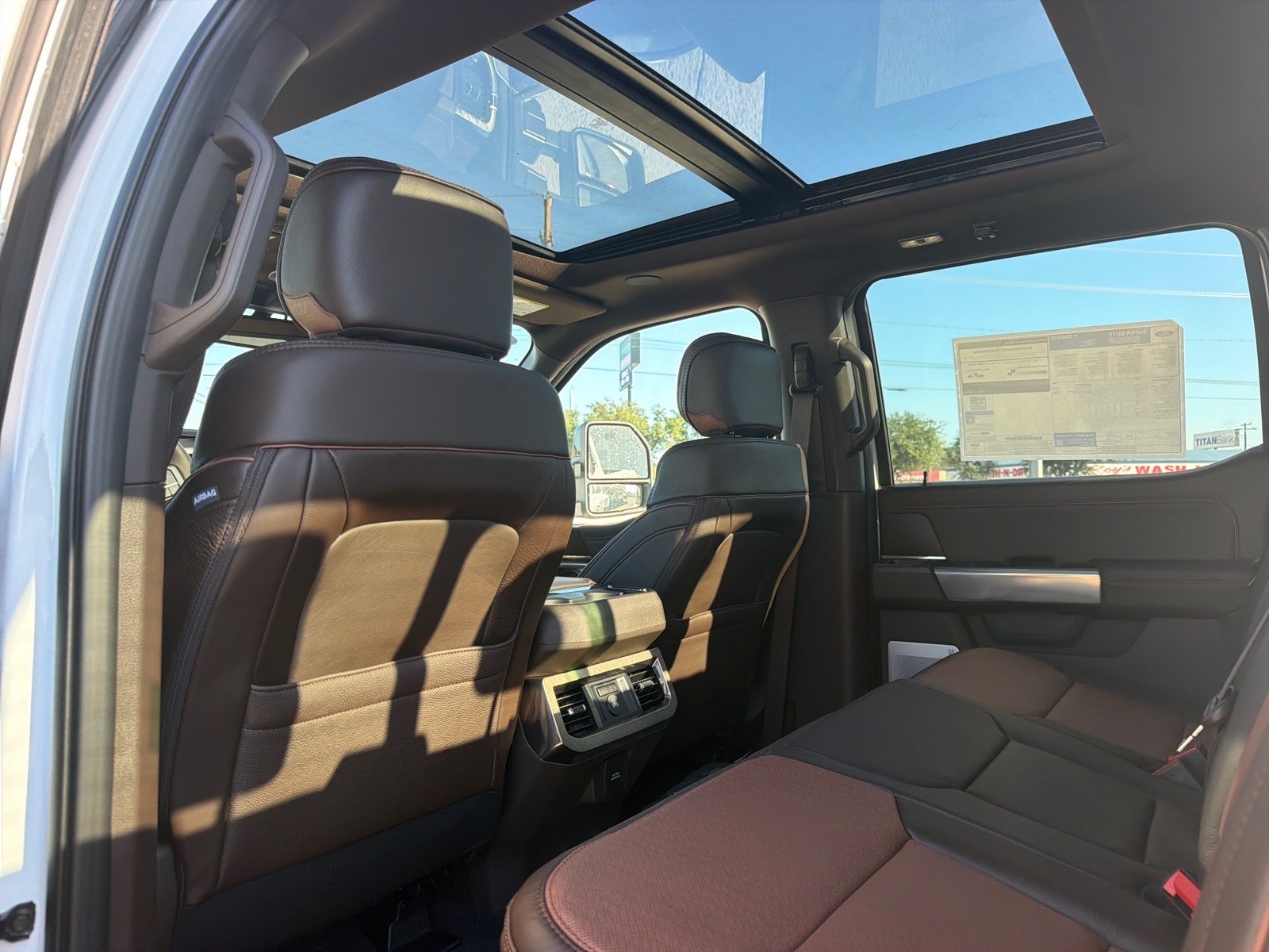2027 Ford F-350 Super Duty King Ranch
