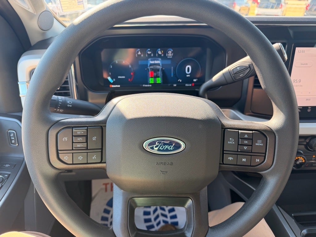 2026 Ford F-350 Super Duty XLT