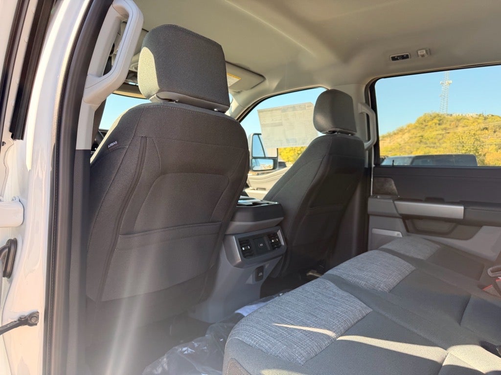 2026 Ford F-350 Super Duty XLT