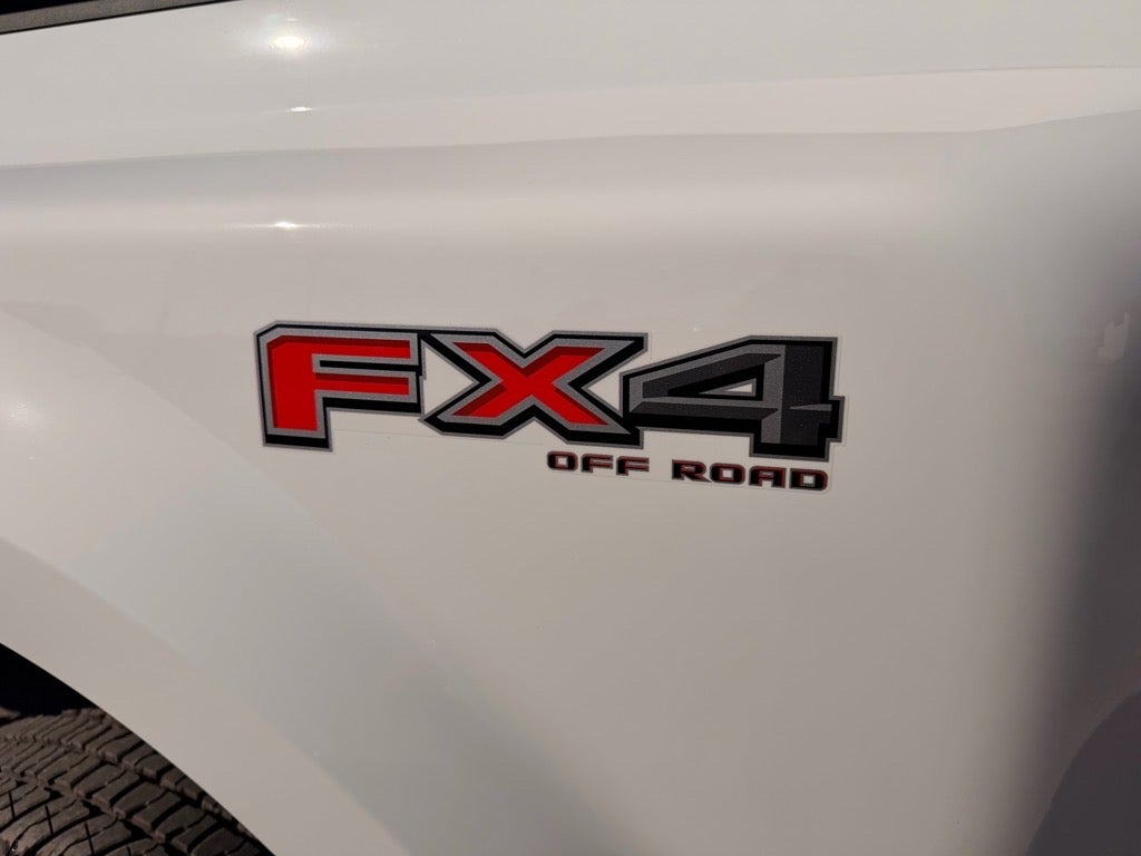 2026 Ford F-350 Super Duty XLT