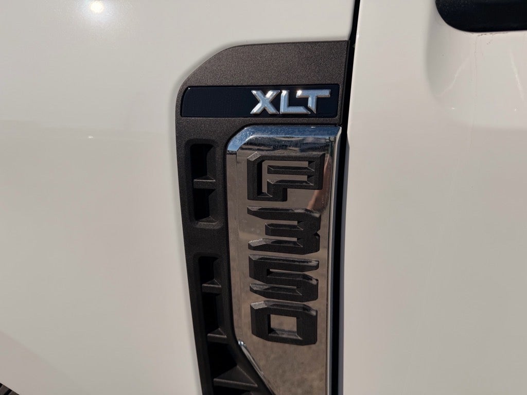 2026 Ford F-350 Super Duty XLT
