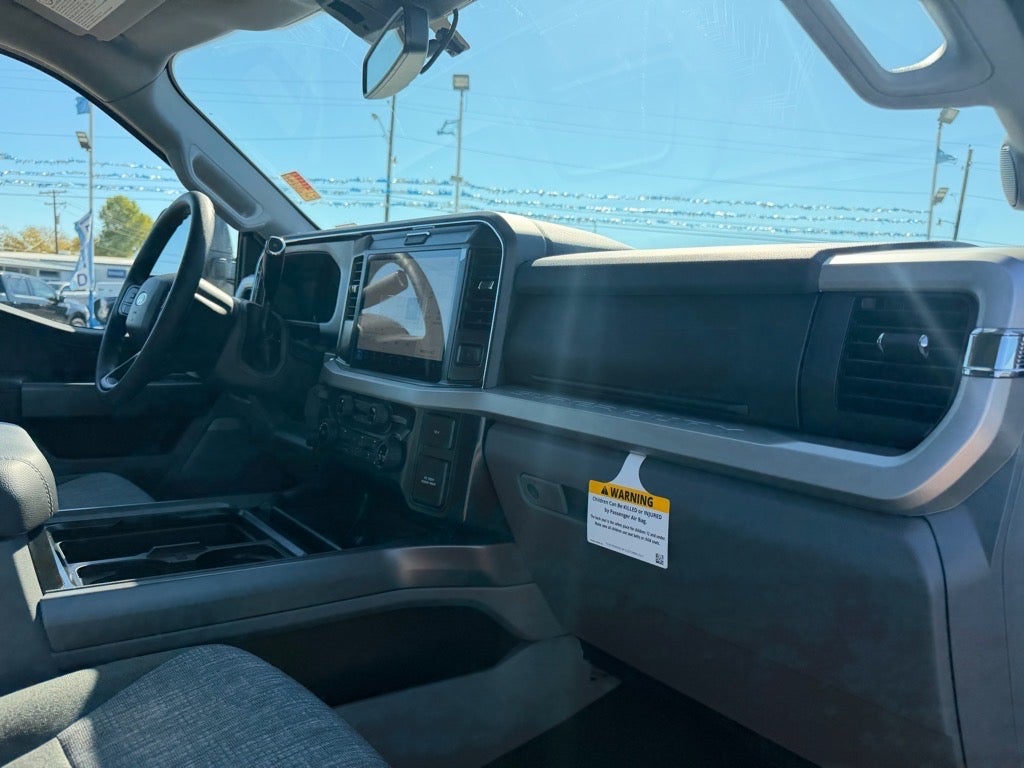 2026 Ford F-350 Super Duty XLT