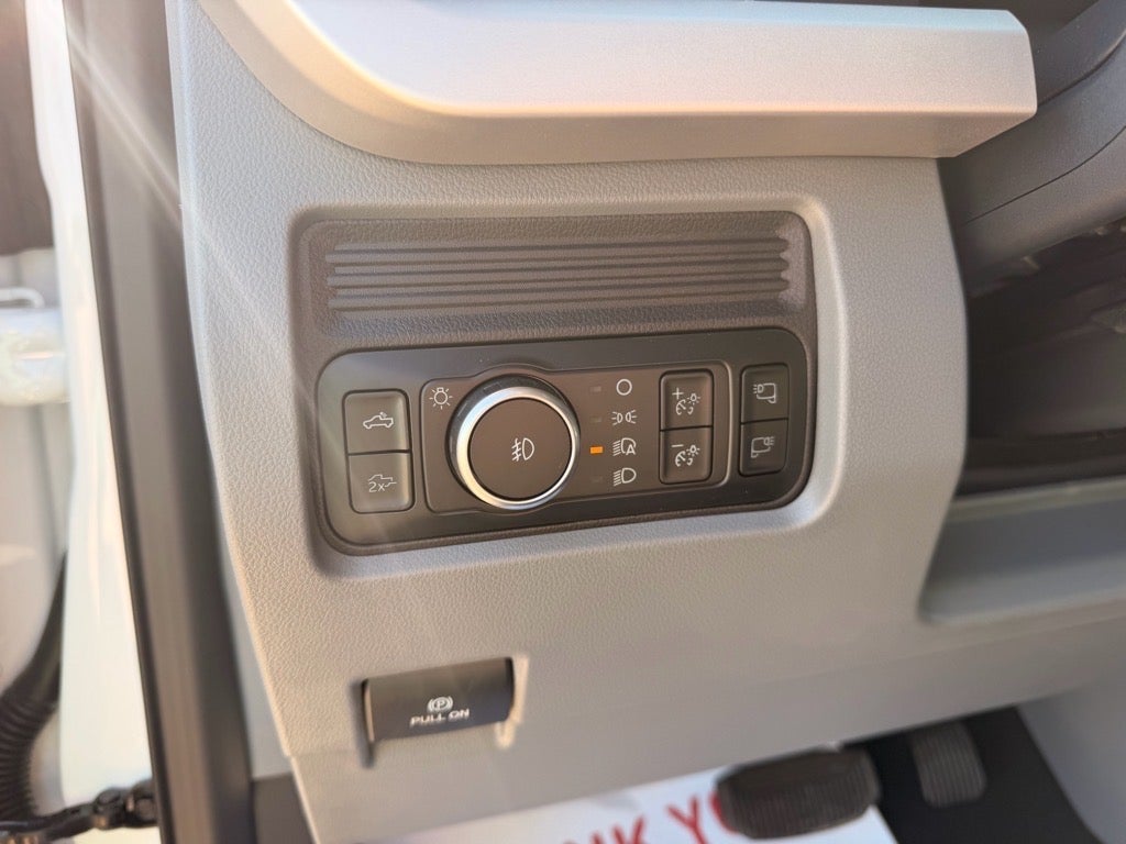 2026 Ford F-350 Super Duty XLT