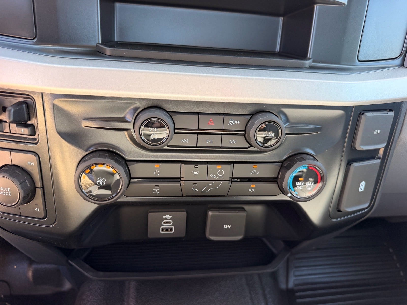 2026 Ford F-350 Super Duty XL