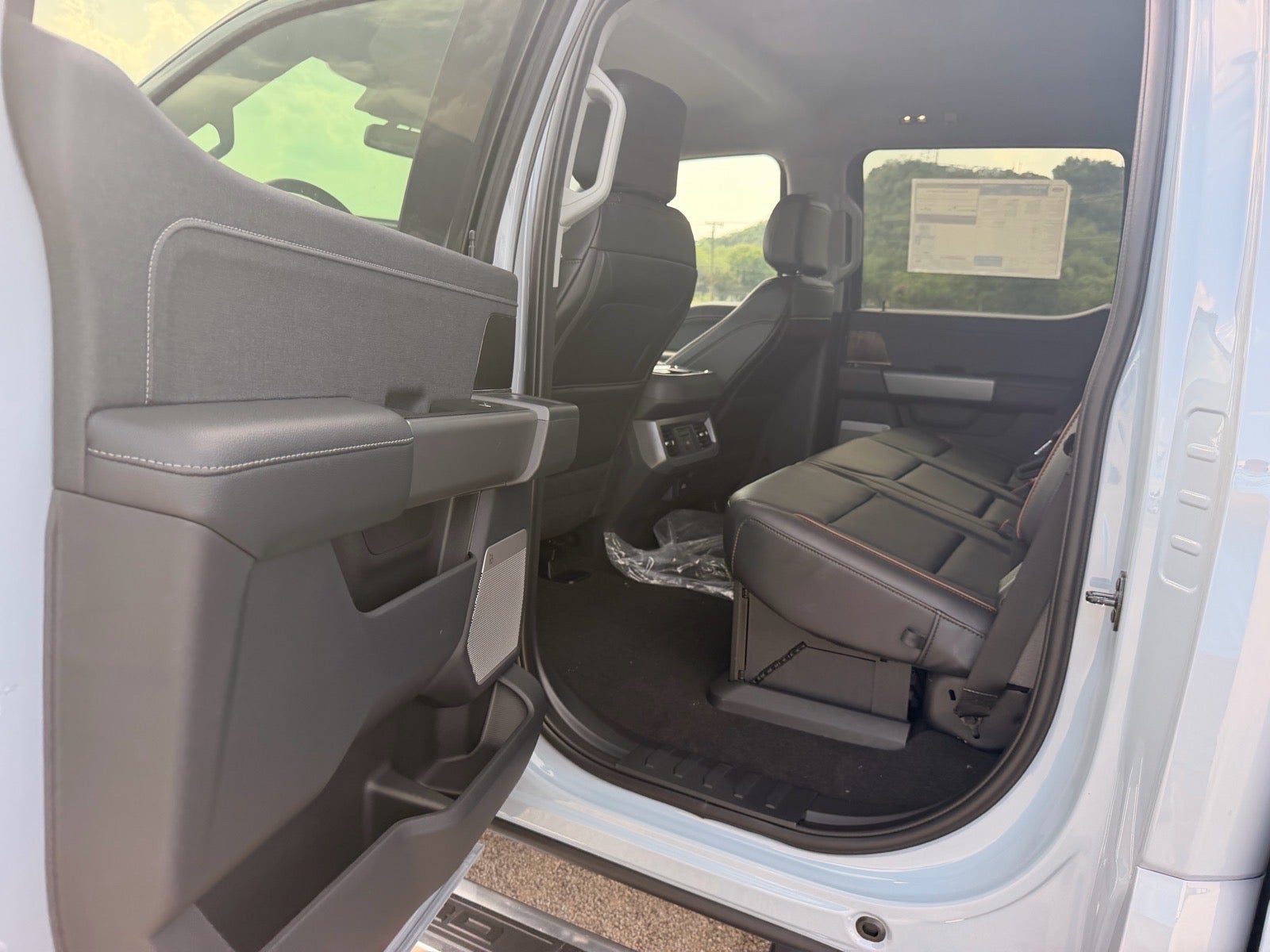 2026 Ford F-350 Super Duty Lariat