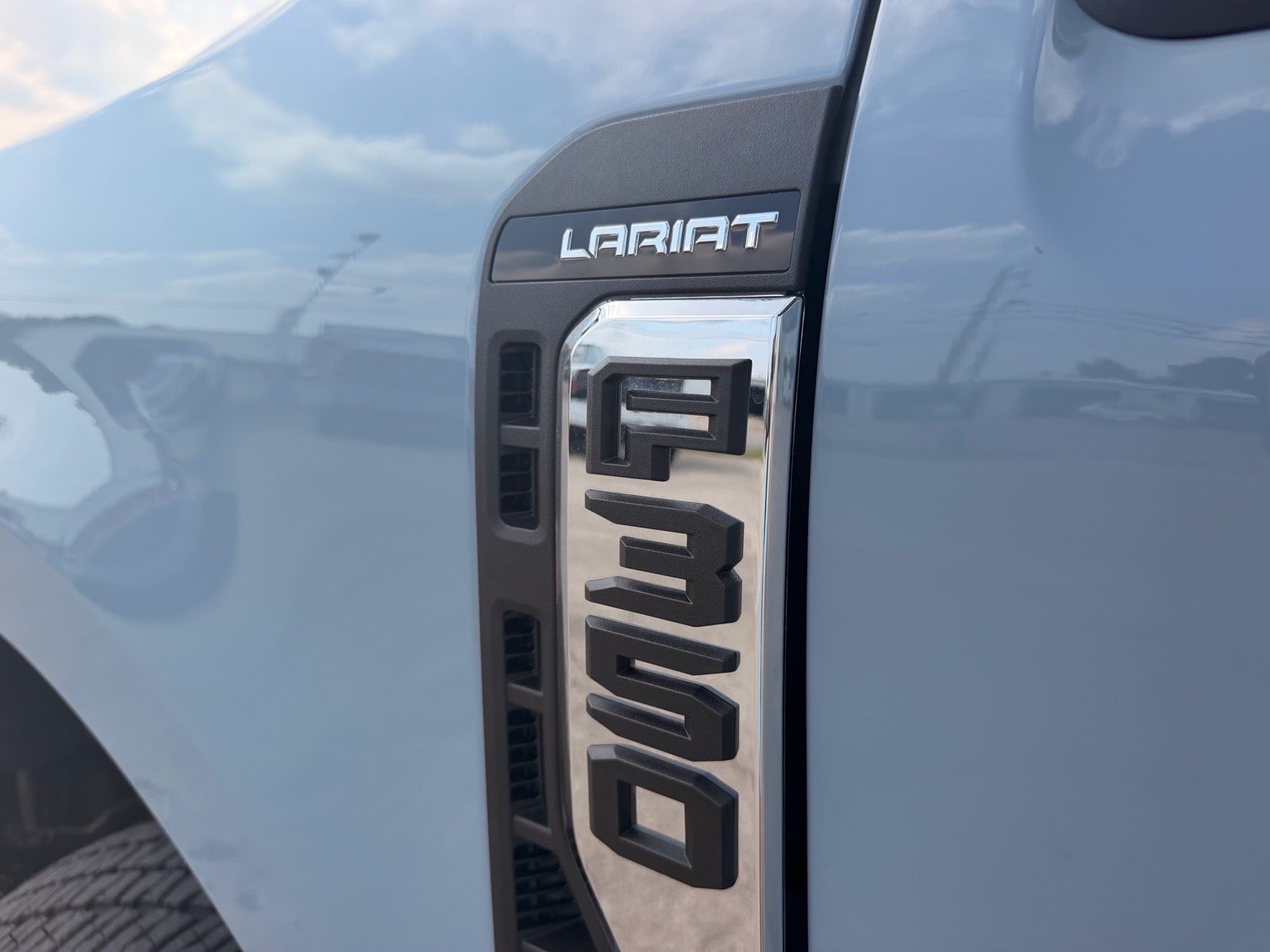 2026 Ford F-350 Super Duty Lariat