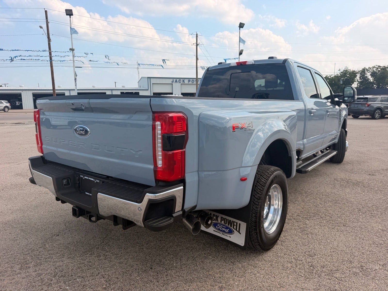 2026 Ford F-350 Super Duty Lariat
