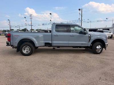 2026 Ford F-350 Super Duty Lariat