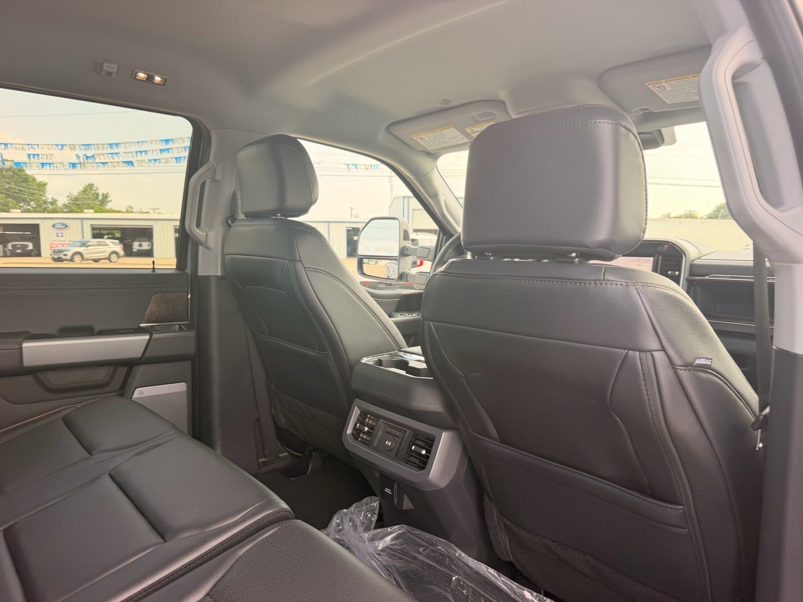 2026 Ford F-350 Super Duty Lariat