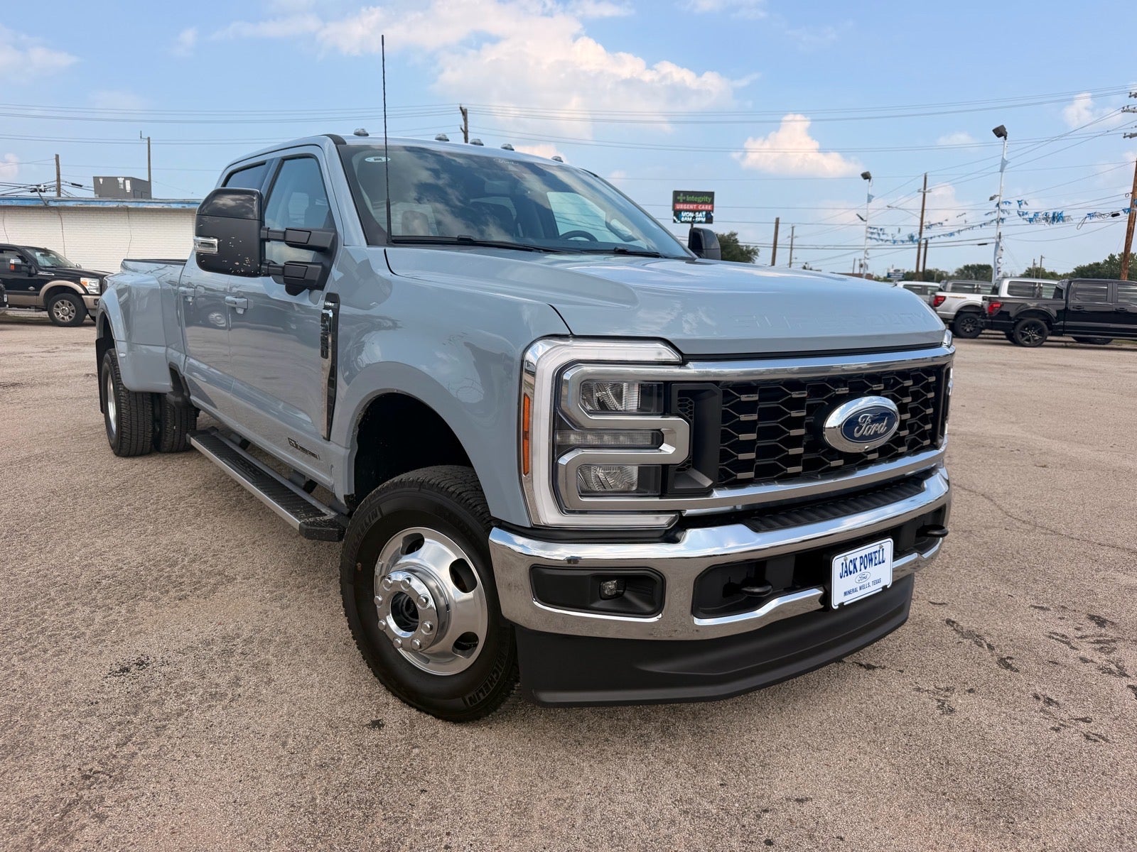 2026 Ford F-350 Super Duty Lariat