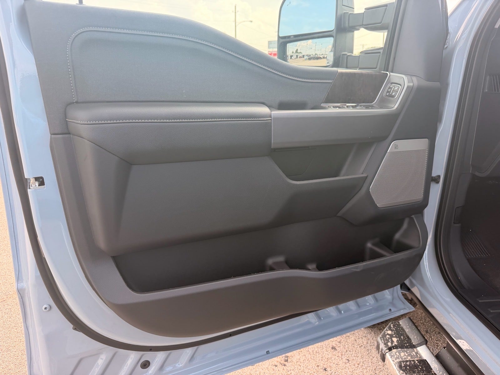 2026 Ford F-350 Super Duty Lariat