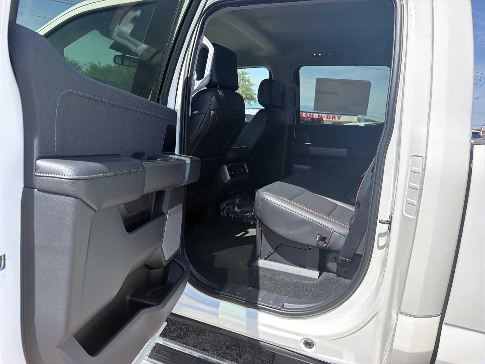 2026 Ford F-350 Super Duty Lariat